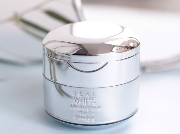 kem dưỡng trắng da real white illumination cream review